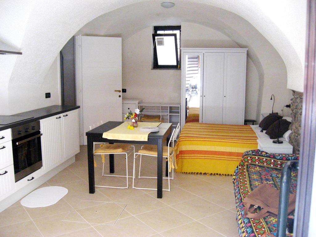 Nino Bixio Apartment Riva Ligure Exterior foto